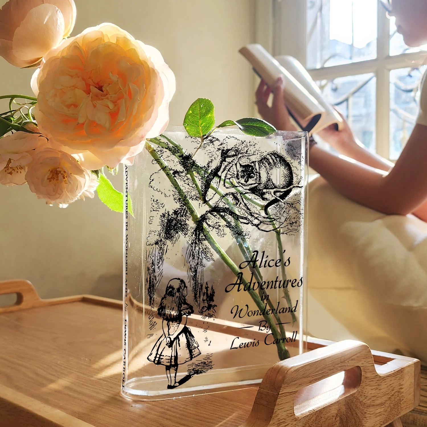 Alice in Wonderland Acrylic Book Vase - Image 4