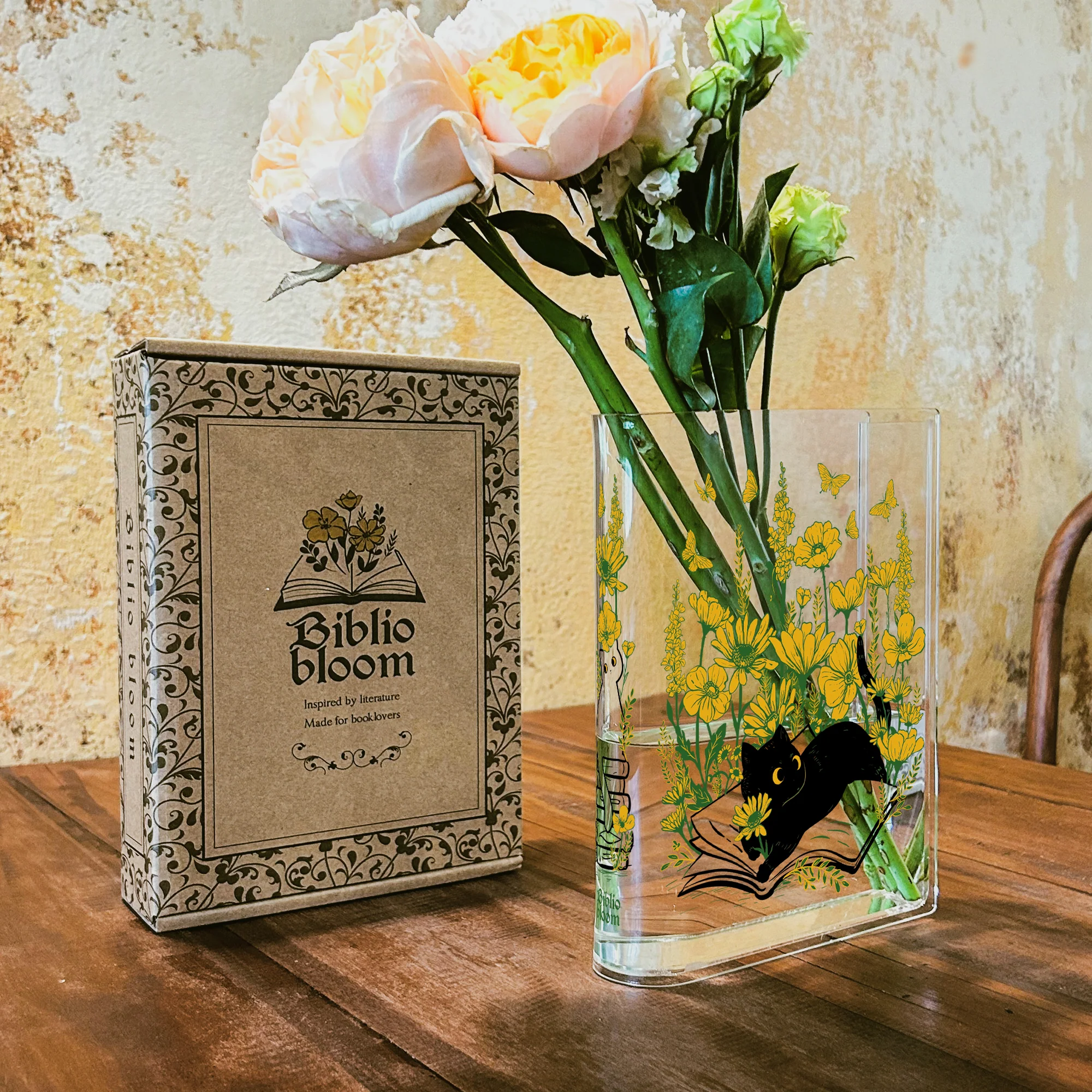 Cat Acrylic Book Vase - Image 5
