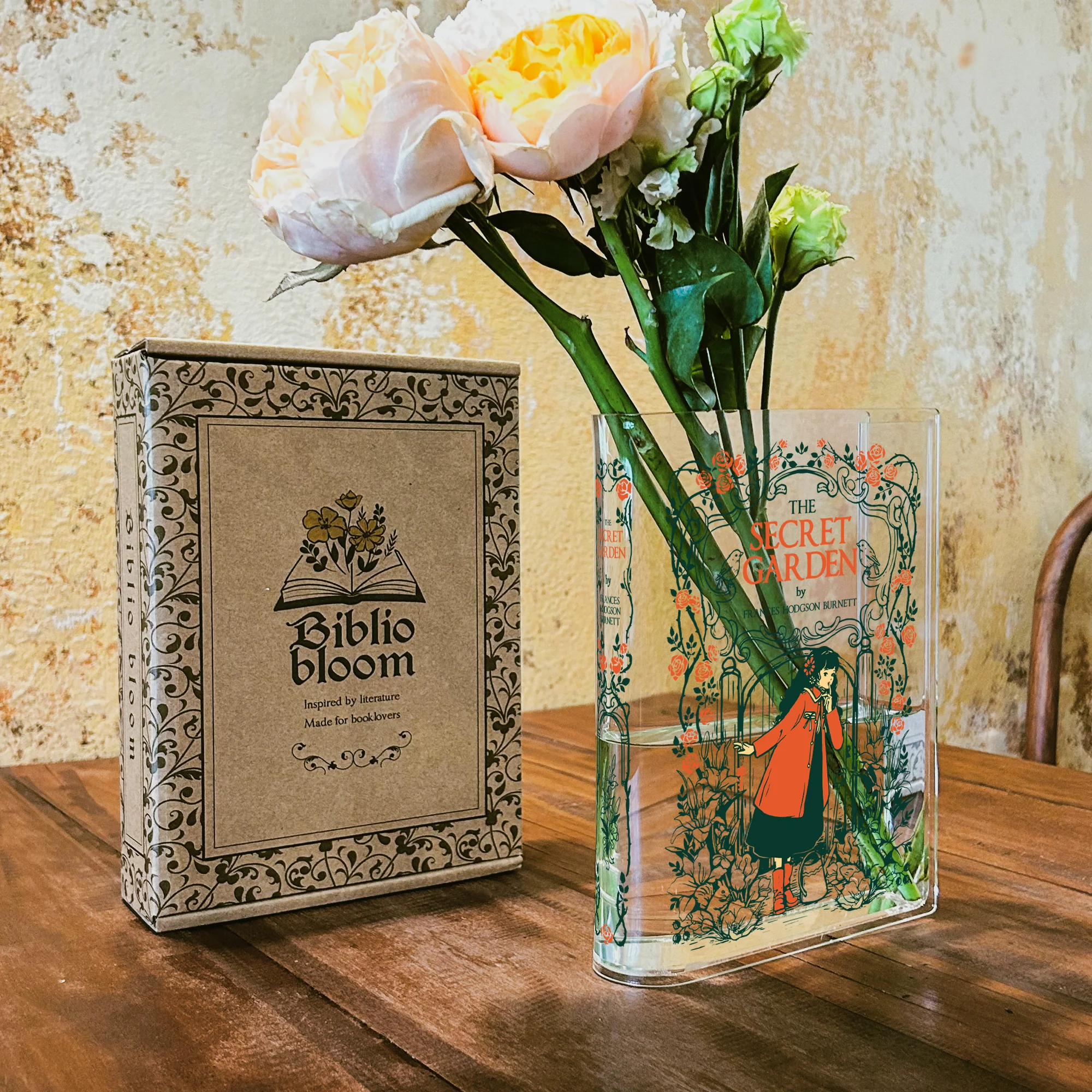 The Secret Garden Acrylic Book Vase - Black Hair - Image 5